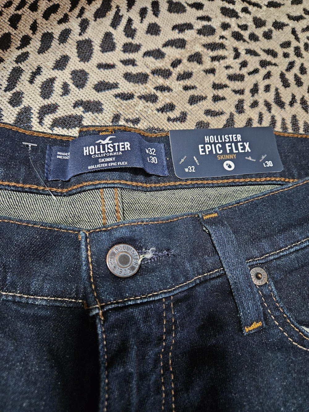 Hollister Epic Flex Skinny Jeans in Dark Indigo Blue